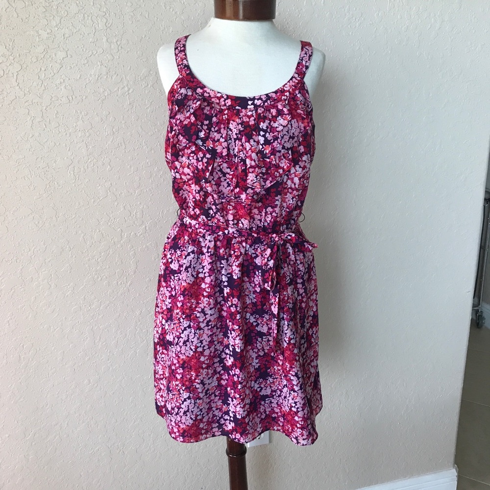 Express sleeveless floral print dress with pockets